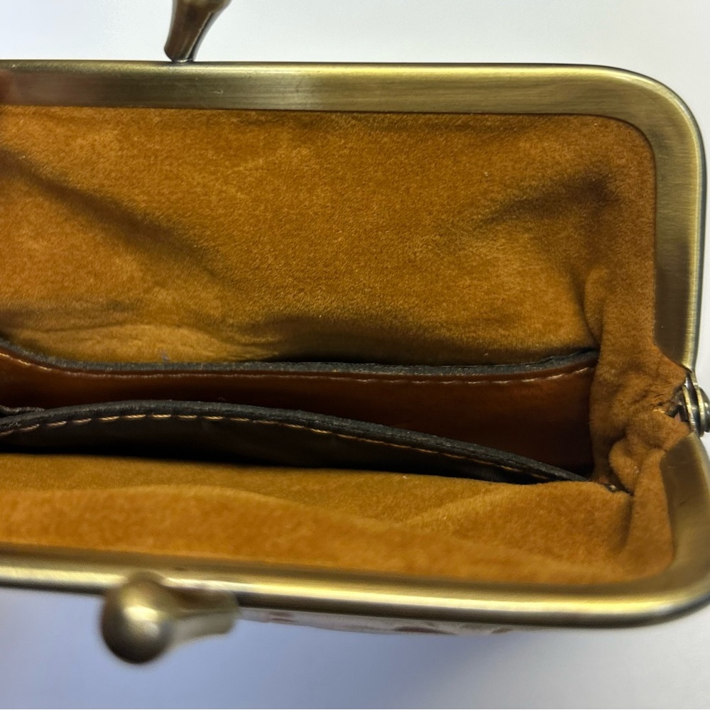 Patricia Nash SAVENA TOOLED Leather Framed Kiss-Lock Wristlet FLORENCE
B wallet - Picture 11 of 13